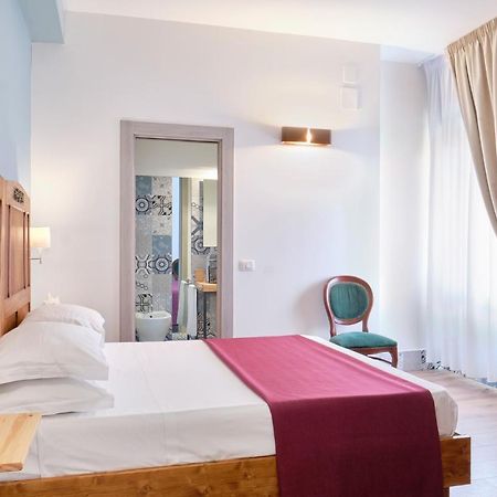 La Via Del Porto Charme Rooms 아그로폴리 외부 사진