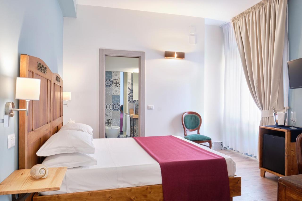 La Via Del Porto Charme Rooms 아그로폴리 외부 사진