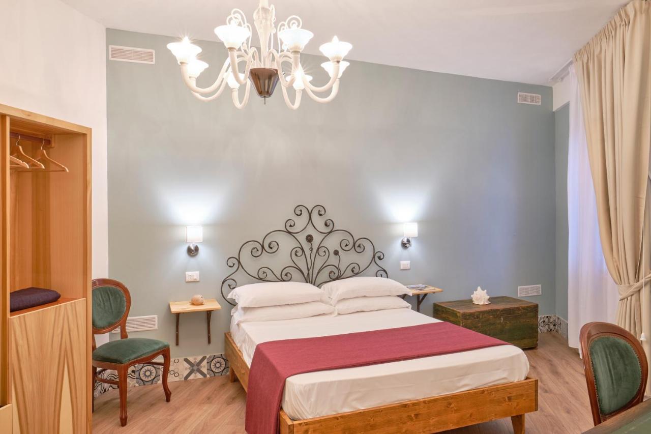 La Via Del Porto Charme Rooms 아그로폴리 외부 사진